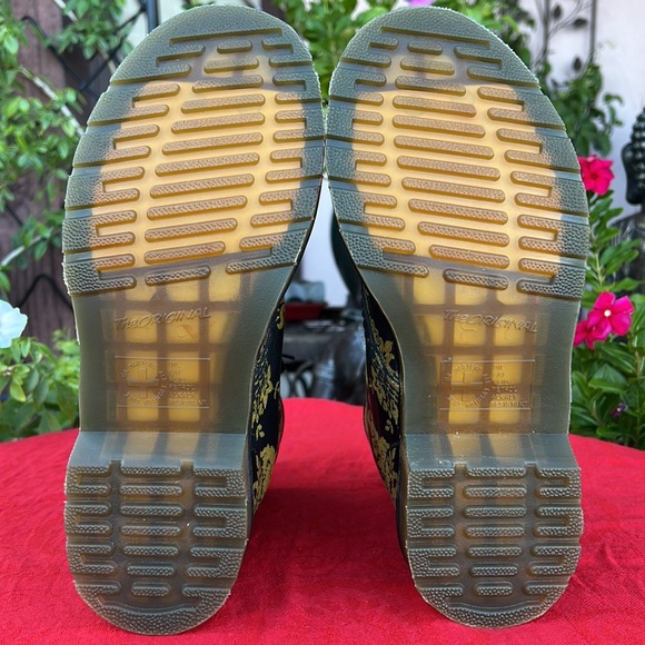 ✨ Sparkling Gold Flocked Floral Dr. Martens Glitter 1460W Boots New⁉️✨ - Picture 12 of 17